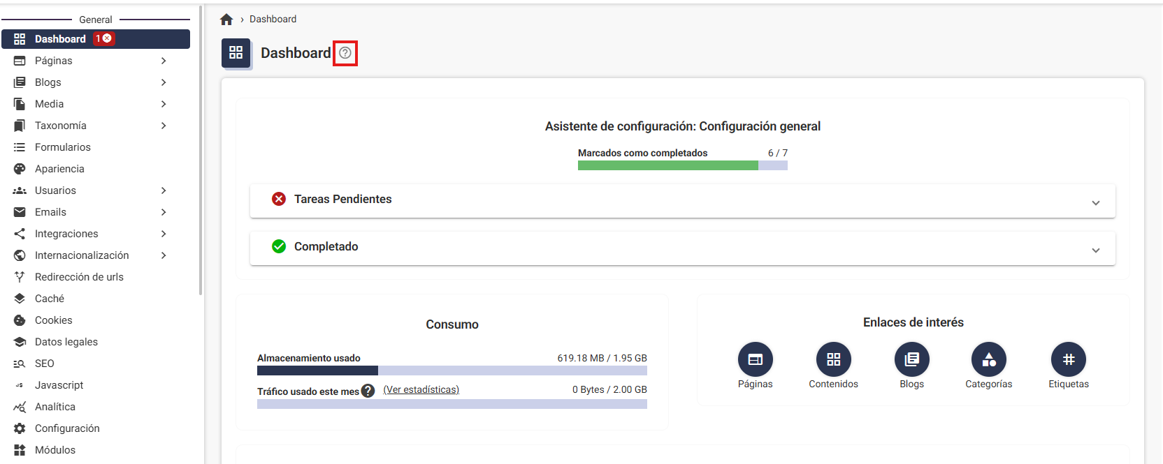 Botón de ayuda con enlace a documentación en la cabecera de un apartado del CMS de Plugcore 2.12.0
